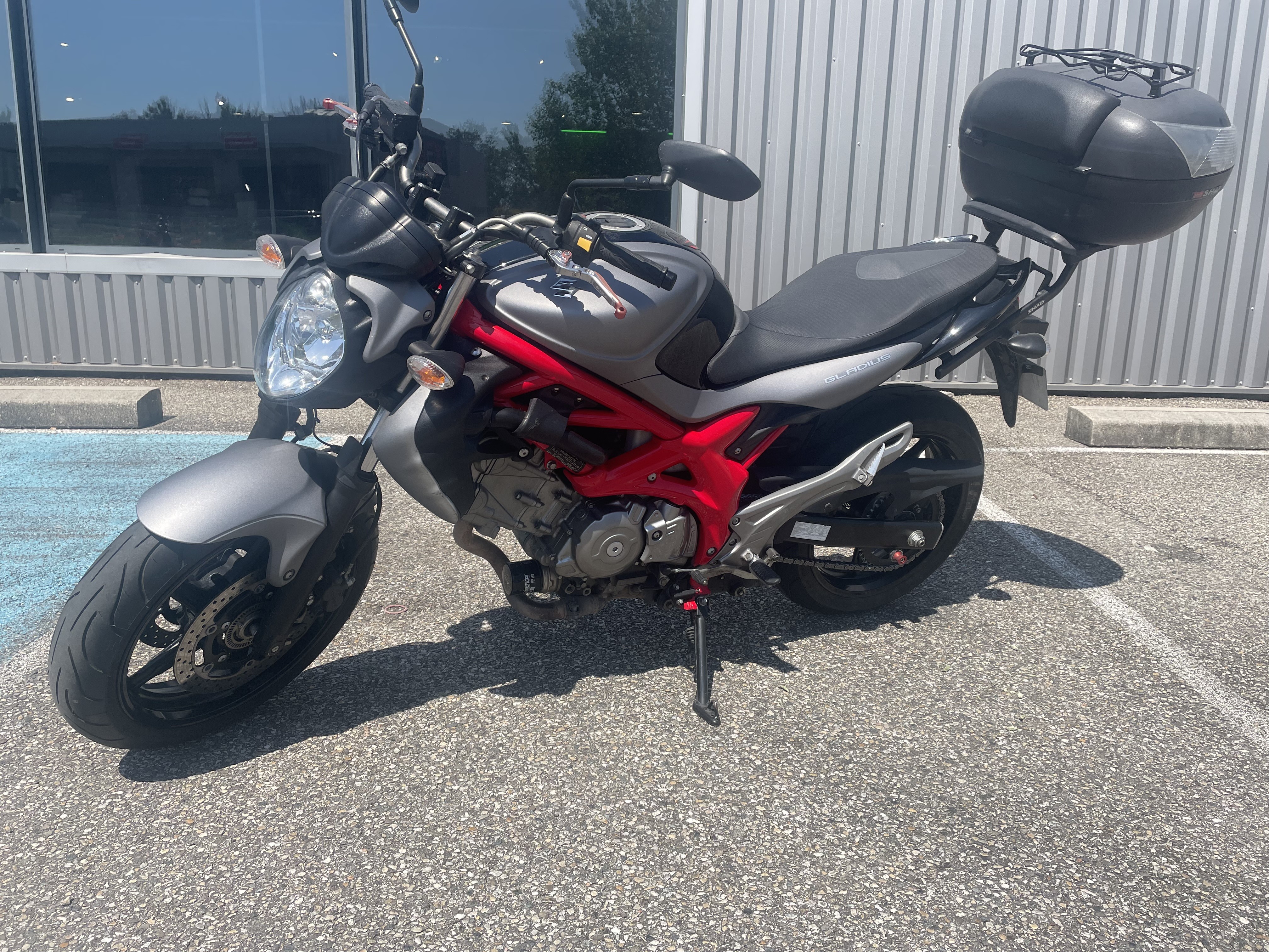 Suzuki 650 gladius bridé A2